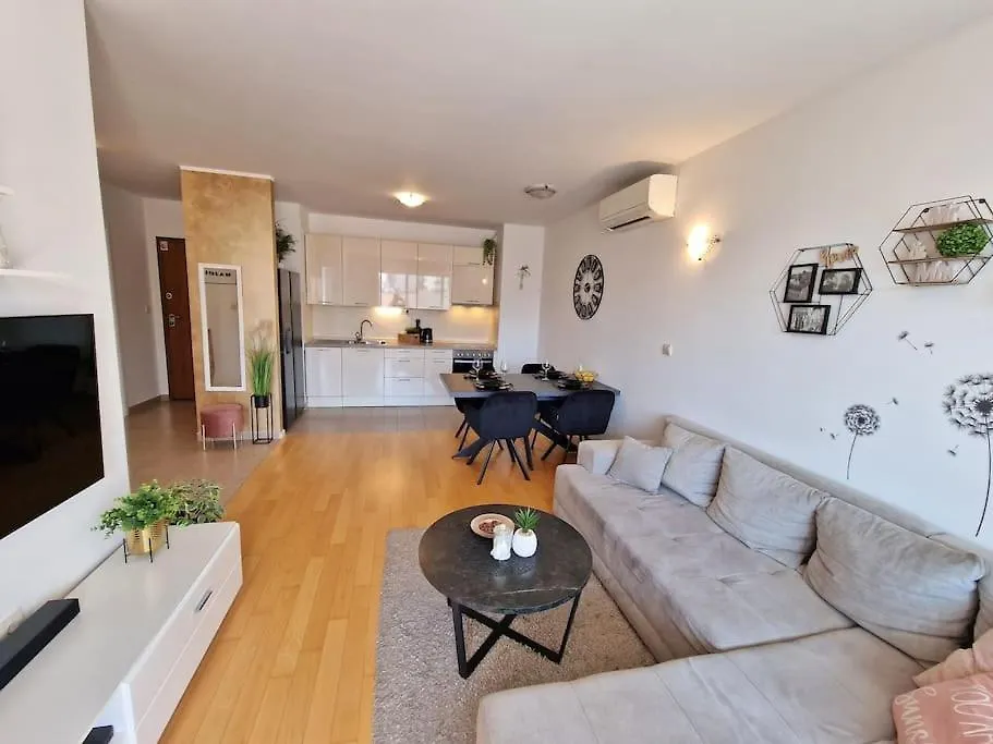 Apartment Kman Split 0*,  Croatia